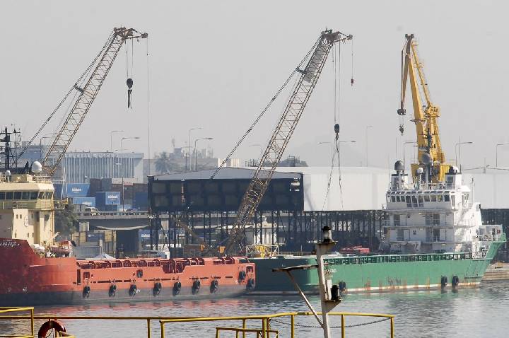 Esquema de corrupção no Porto do Rio é alvo de operação da PF