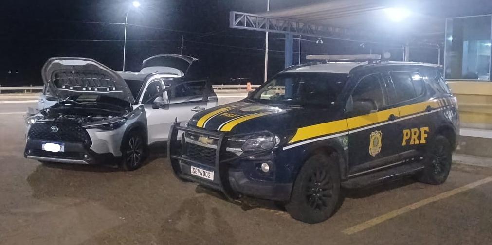 Polícia Rodoviária Federal em Uberlândia Recupera Veículo Clonado, Apreende Drogas e Prende Dois Indivíduos