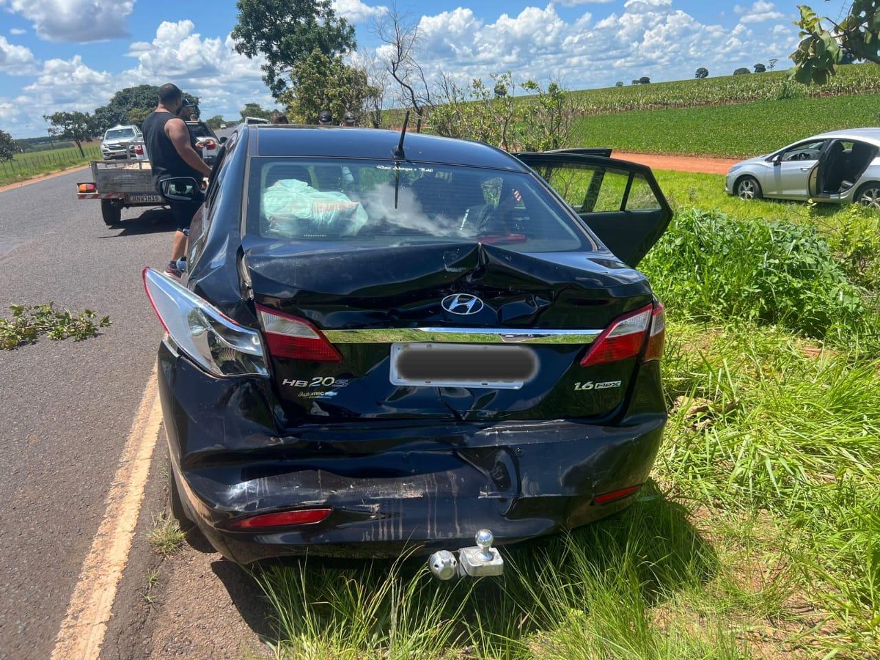 Quatro Veículos Envolvem em Sinistro de Trânsito na MG-223 em Araguari