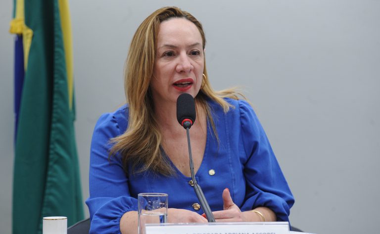 Comissão aprova uso de câmeras urbanas para fiscalizar medidas protetivas da Lei Maria da Penha