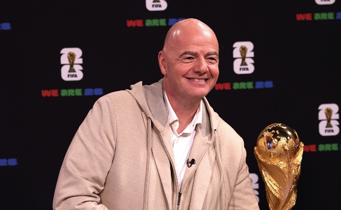 Europa deve responder à proposta da Fifa para a Copa, diz especialista em geopolítica do esporte