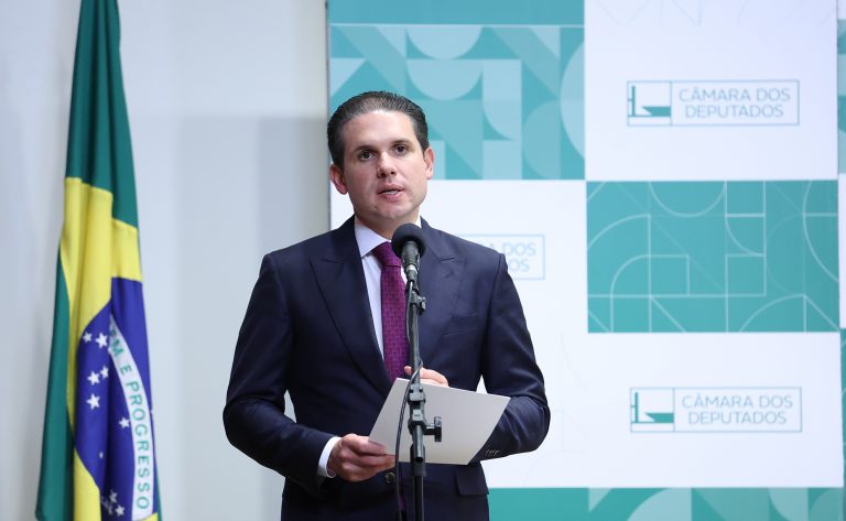 Motta critica novas tarifas dos Estados Unidos sobre produtos brasileiros e defende setor produtivo