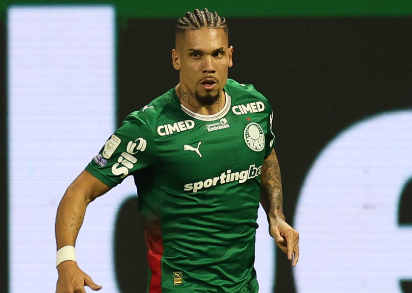 Paulinho sofre entorse e volta a desfalcar o Palmeiras; veja detalhes da lesão