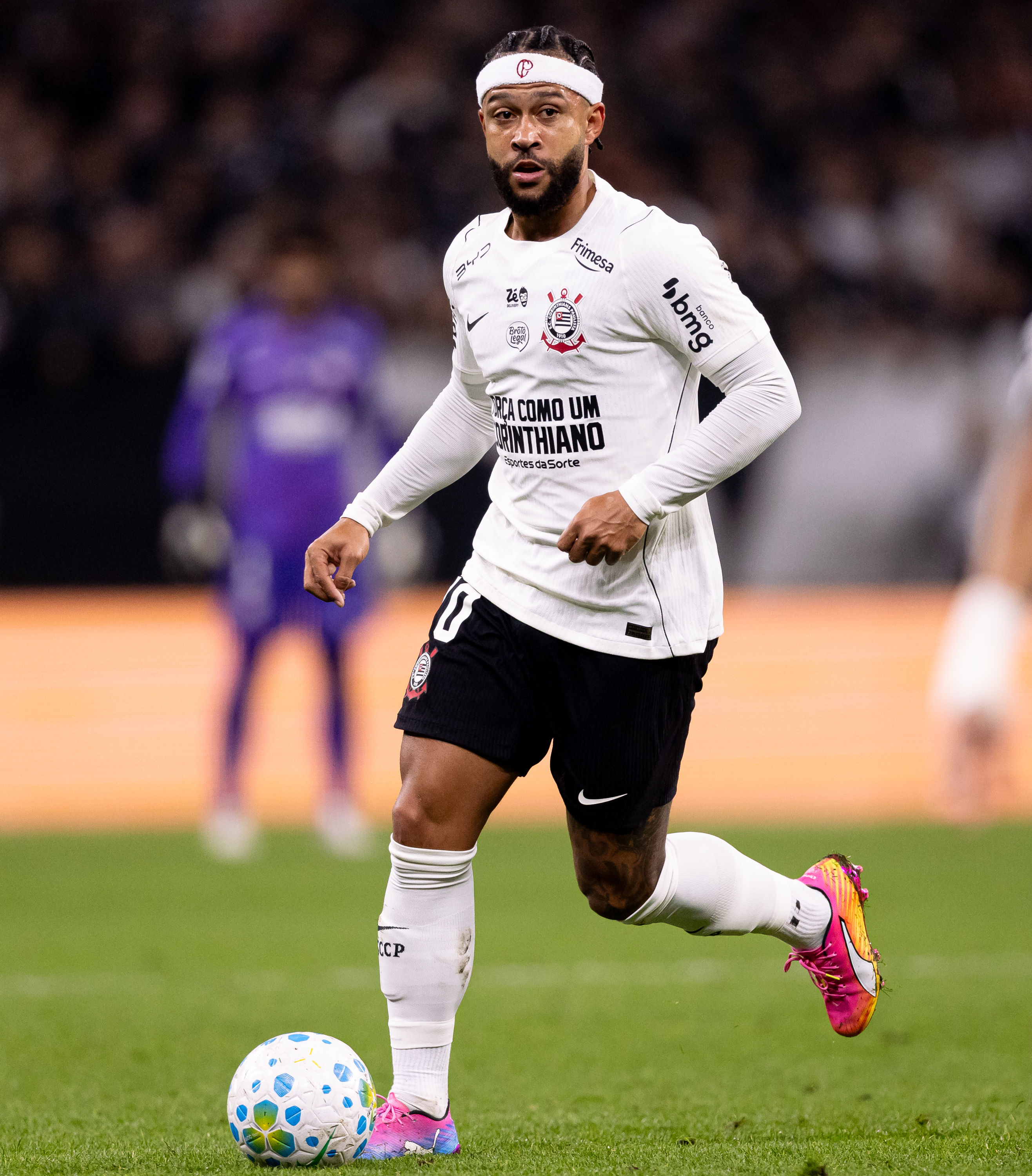 Último dia de contrato: Corinthians crê em renovação com Memphis apesar de transfer ban