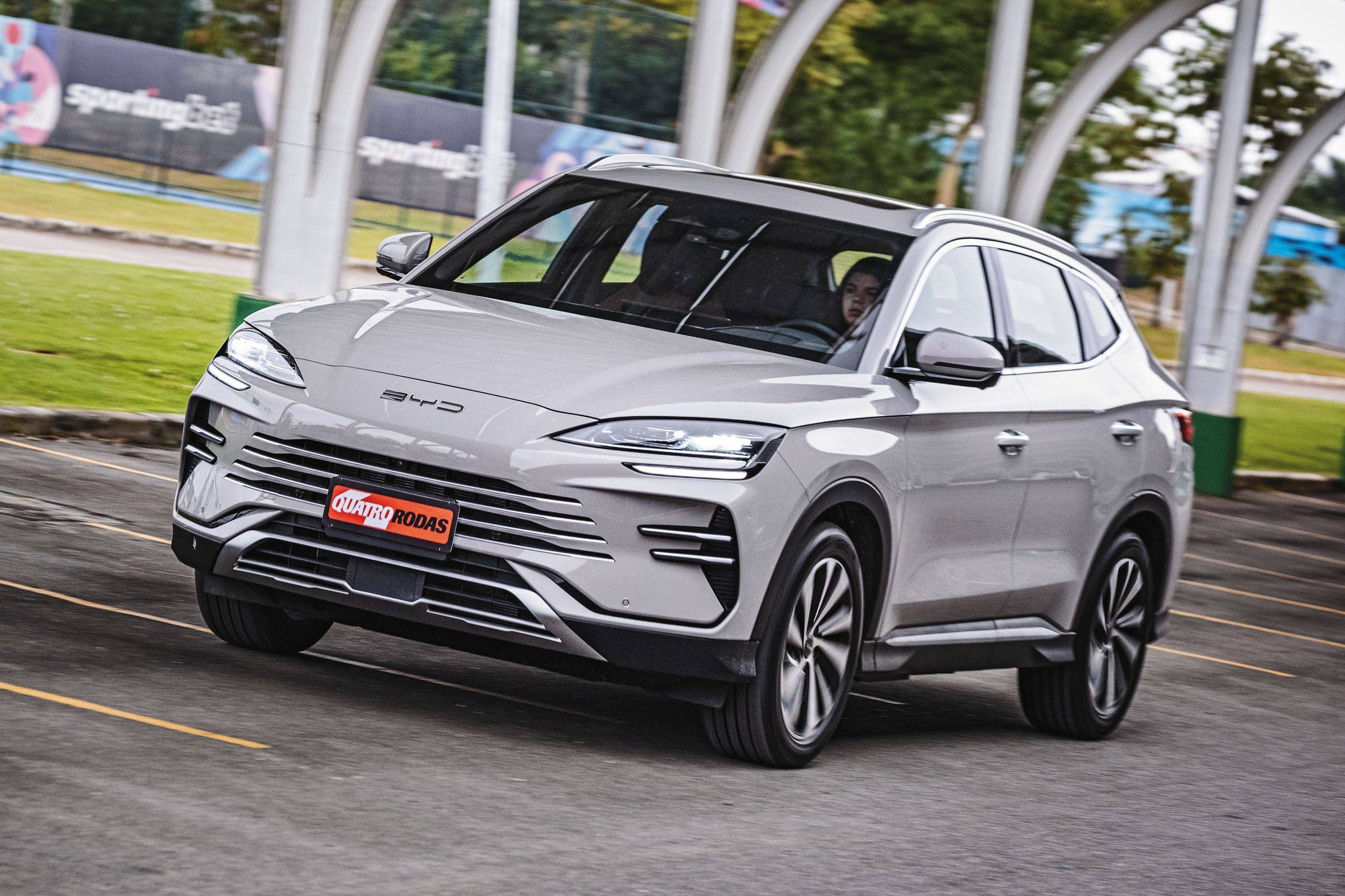 BYD Song Plus desbanca Corolla Cross e lidera entre os carros blindados