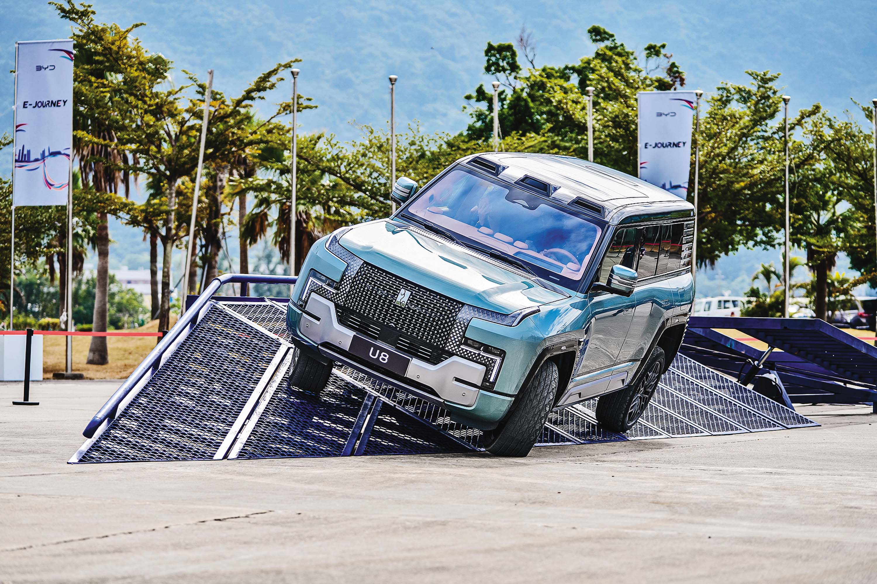 5 SUVs híbridos ‘gigantes’ que agora podem ser dirigidos com CNH B