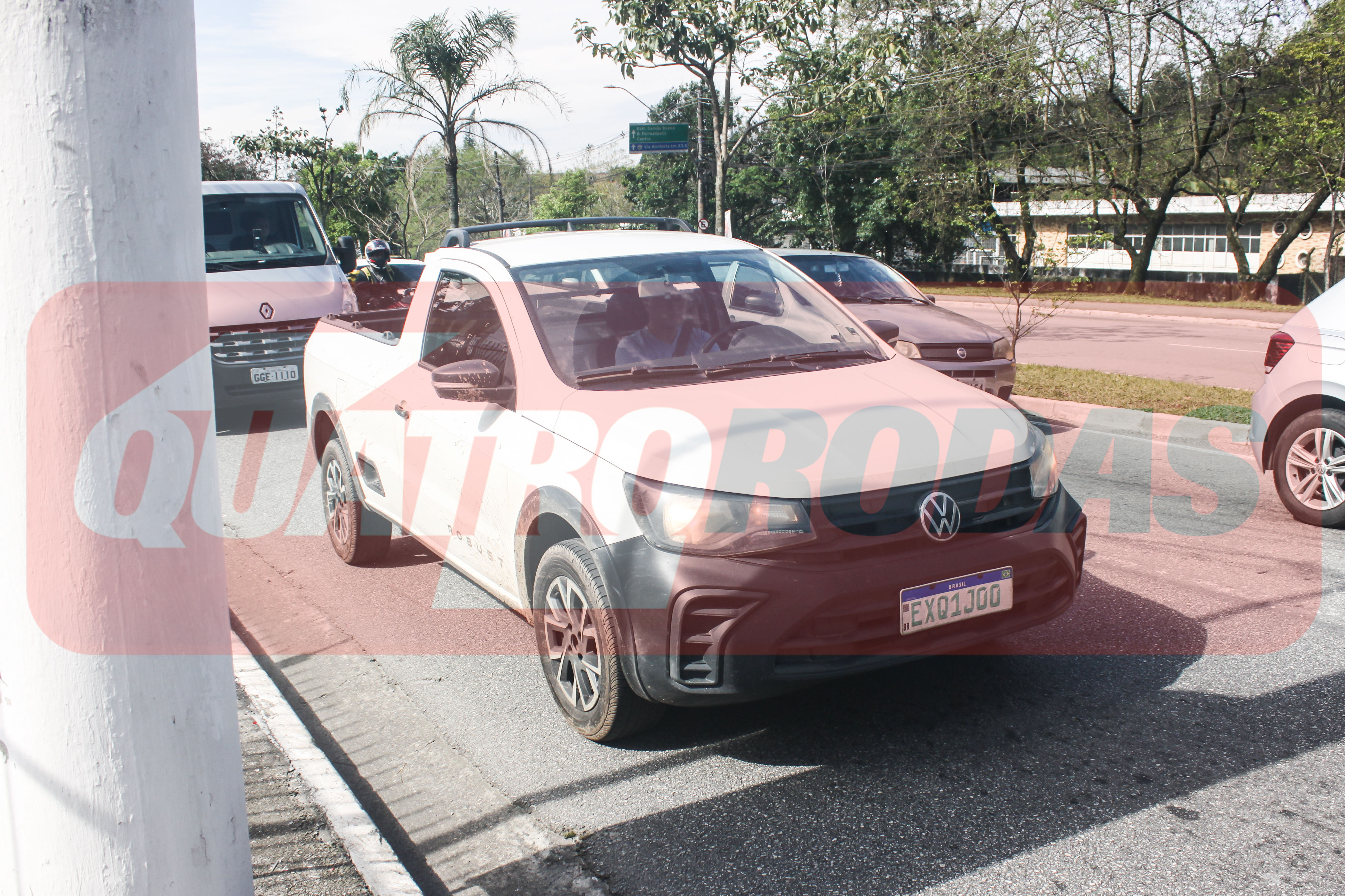 VW Saveiro poderá conviver com a Tukan em versão de trabalho a etanol