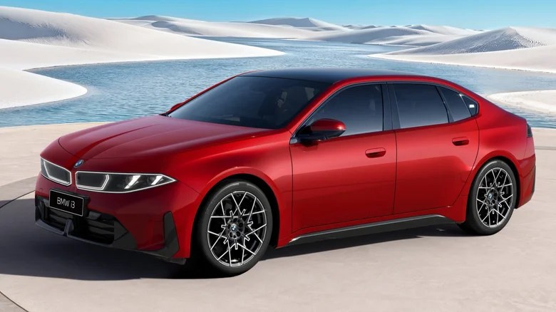 BMW Série 3 elétrico tem versão que atinge 1.213 km de autonomia, mas não é para todo mundo