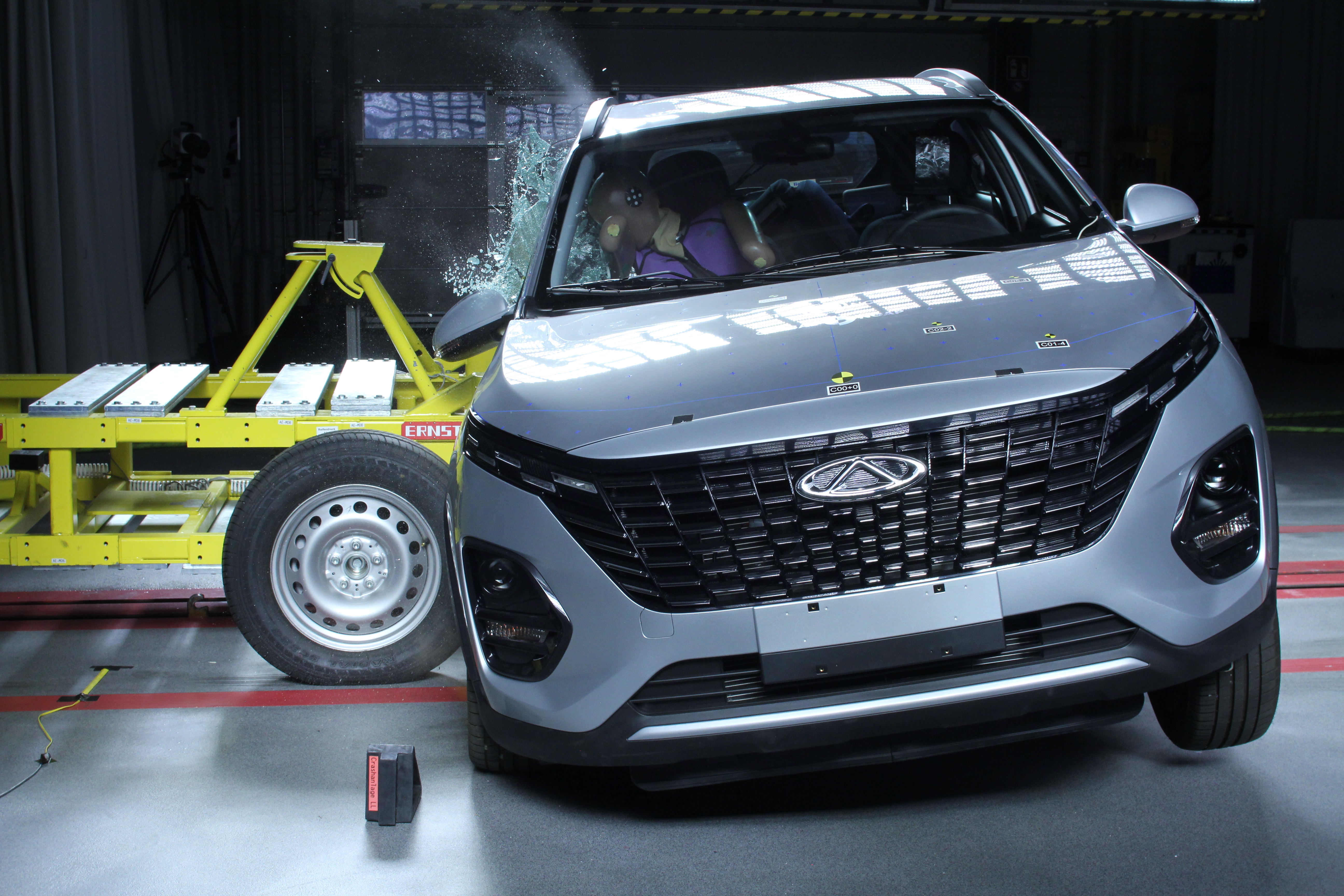 Fora de linha no Brasil, Chery Tiggo 3X tira nota zero em segurança