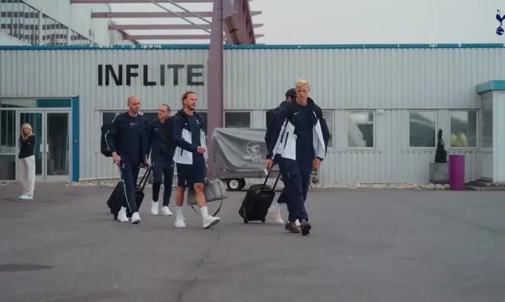Bastidores da pré-temporada do Spurs em Auckland