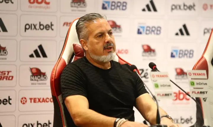 Boto reclama de pênalti não marcado em Flamengo x São Paulo e questiona semiautomático
