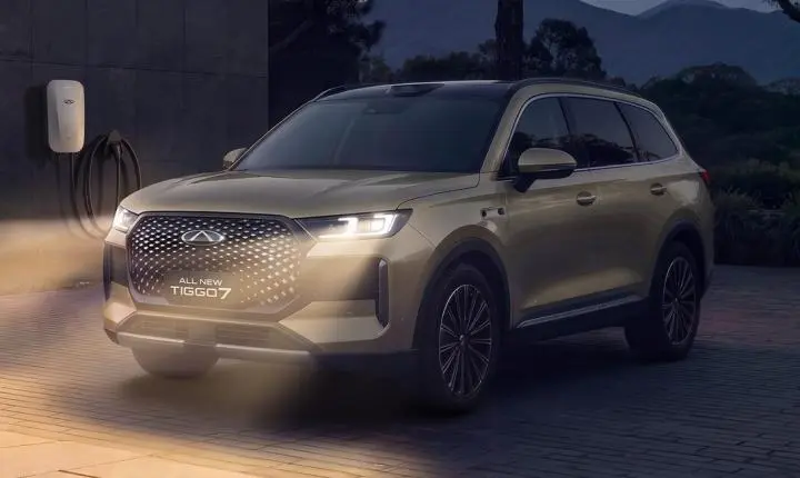 Chery revela nova geração do Tiggo 7 na China com cabine luxuosa e mais tecnologia