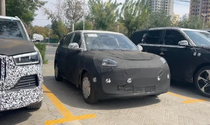 Geely EX1: flagra revela novo elétrico rival do BYD Dolphin Mini