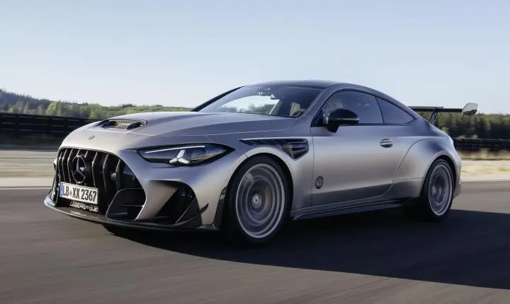Mercedes-AMG CLE 646 troca conforto por V8 de 646 cv e já está esgotado