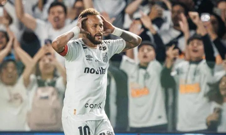 Neymar cobra jovens e gera incômodo no Santos