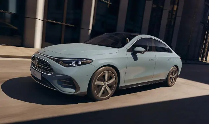 Polêmico, novo Mercedes-Benz CLA 200 entra em pré-venda no Brasil por R$ 364.900