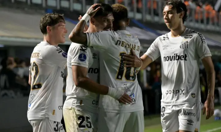 Santos vence UCV em jogo de 6 gols e confirma ida às oitavas da Sul-Americana