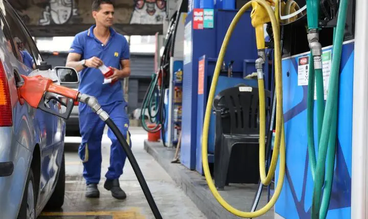 Subsídio de R$ 0,44 por litro da gasolina pode ser prorrogado