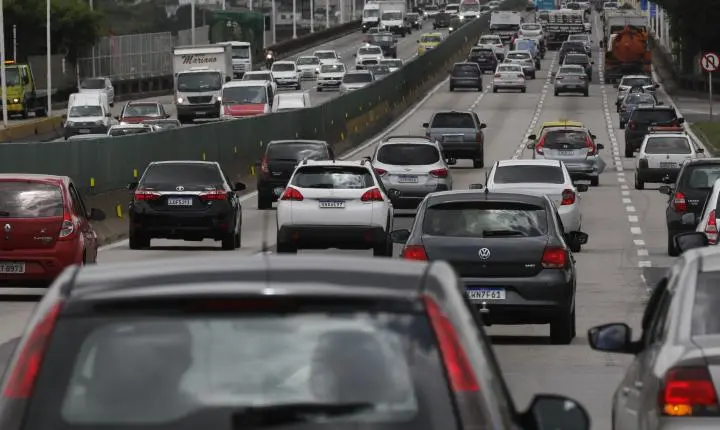 Testes com novo radar de velocidade média em rodovias são suspensos pela ANTT