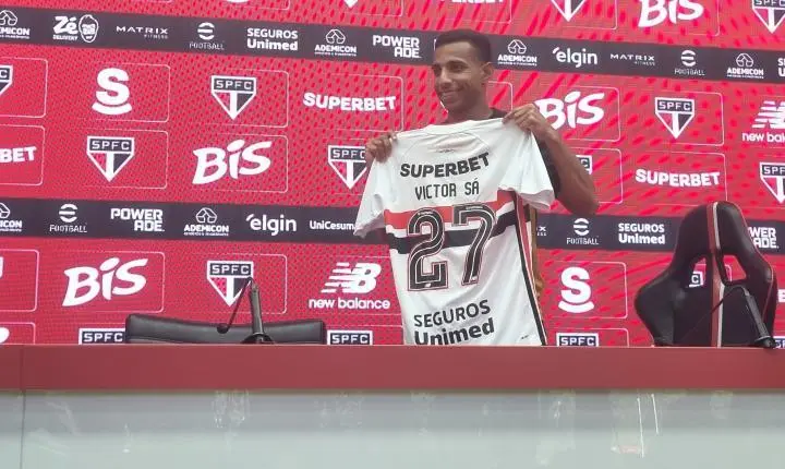 Victor Sá relembra vida na Rússia e elogia recepção no São Paulo: “Fácil de lidar”